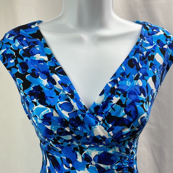 London Style Collection Blue Print Stretchy Faux Wrap Dress, Size 4 - Picture 9 of 13